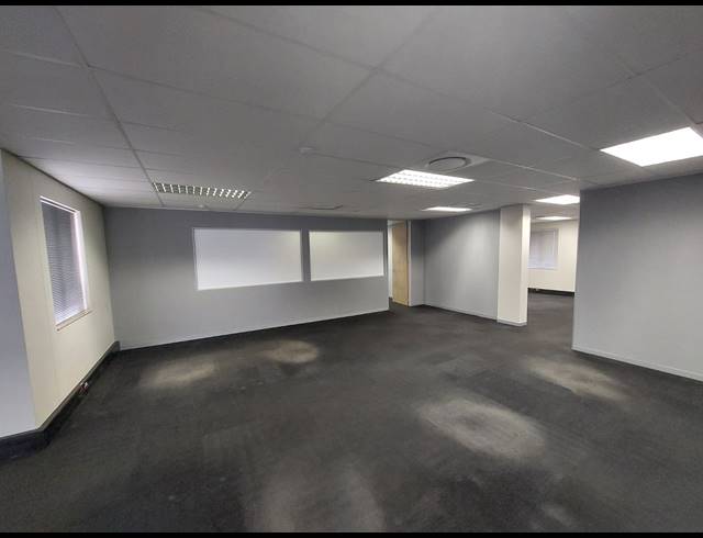 469M² OFFICE TO LET IN GREENSTONE HILL